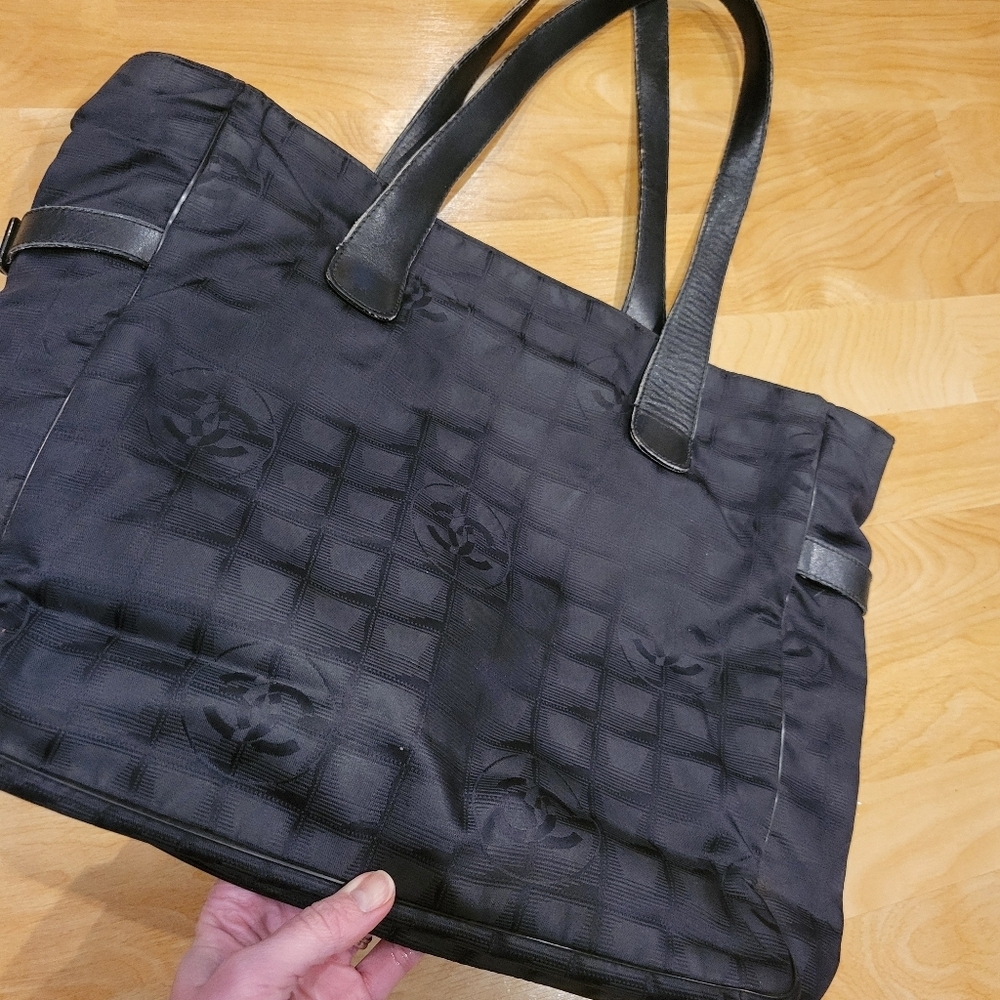 Chanel Travel Line Tote Black Authentic - Picture 10 of 13